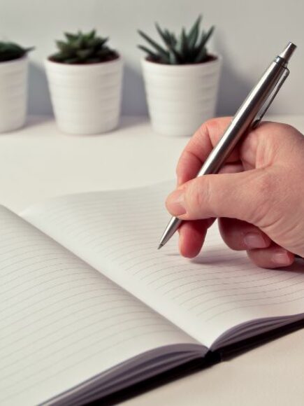 Diplomă Europeană în Scriere Și Narațiune Creativ – Diplomă Certificată de Către un Notar European –