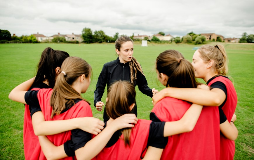 masterat-in-monitor-de-agrement-si-timp-liber-masterat-in-coaching-si-inteligenta-emotionala-la-copii-si-adolescenti